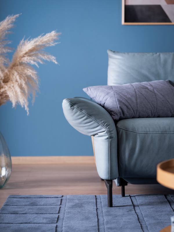 Armlehnendetails zum Sofa SALVIA