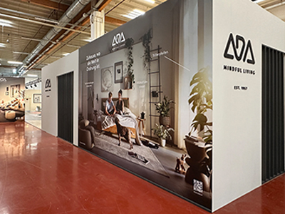 Außenansicht ADA Stand bei MOW 2023 in Bad Salzuflen mit der neuen Marke ADA Mindful Living