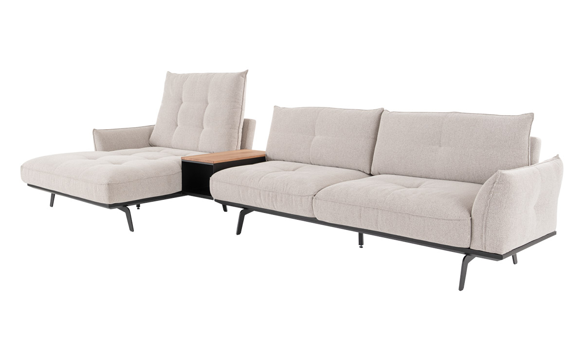 Couch Caltha - 1 - Österreichische Qualität und stilvolles Design im ADA . Mindful Living Caltha Sofa, nachhaltig und modern