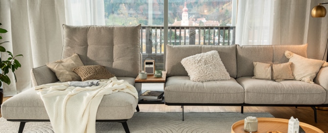 Leichtes Sofa: CALTHA