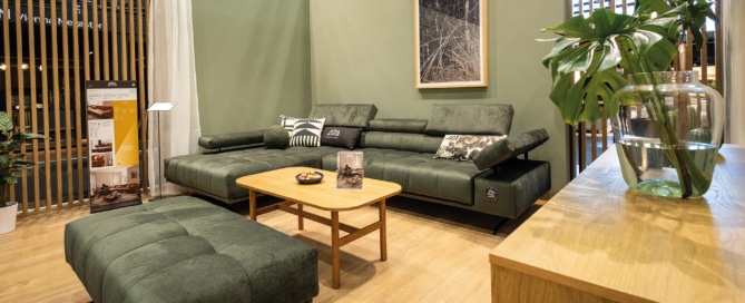 Couch RAIMO auf der Wohnen&Interieur2025